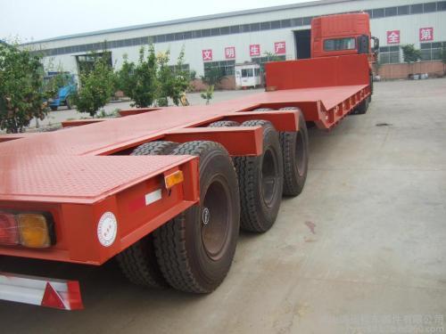 喜提新车点香放炮结果把车烧了 喜提新车点香放炮结果把车烧了