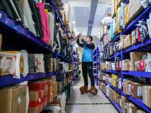 会让路能上楼 机器人快递小哥来了