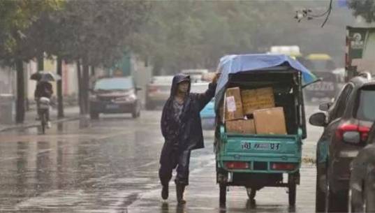港星谭咏麟回乡认祖归宗 港星谭咏麟回乡认祖归宗