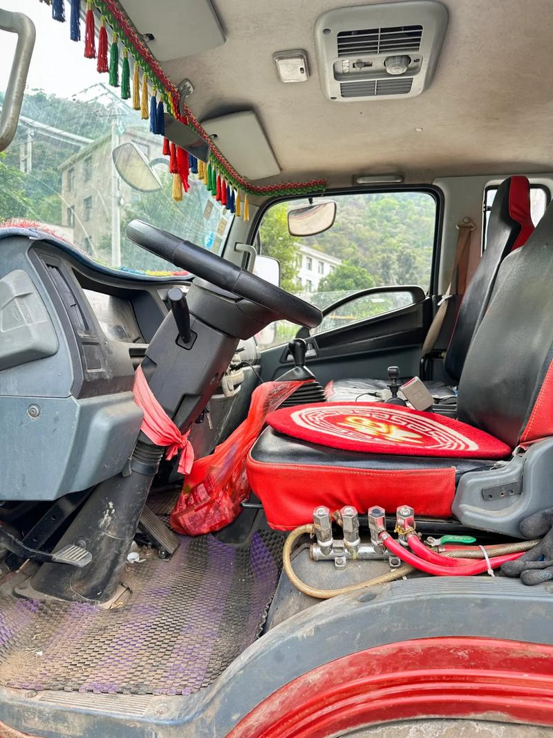 顺丰强攻电商物流 快递公司备战双11