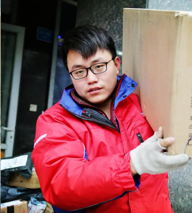 如何安全查询快递单号以获取准确地址信息