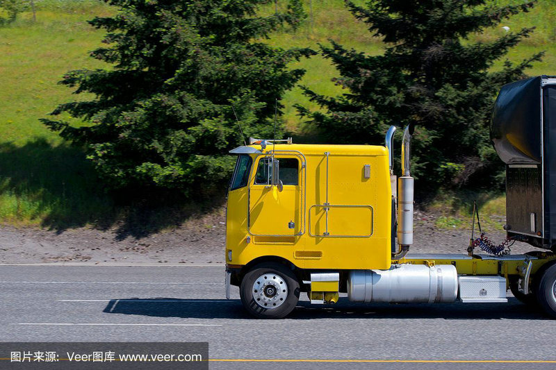 双11临近 中国快递业加速全球布局