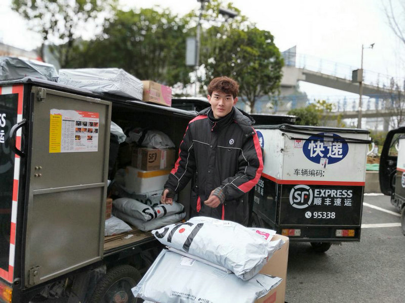 电动四轮快递车 使用便捷还是性能短板 电动四轮快递车 使用便捷还是性能短板
