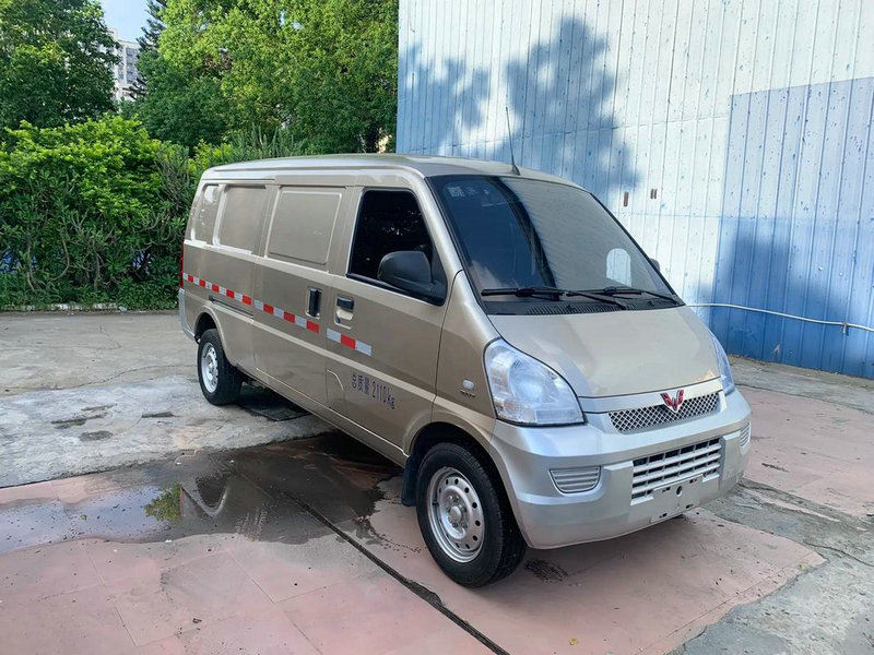 突然有个98开头的邮政小包