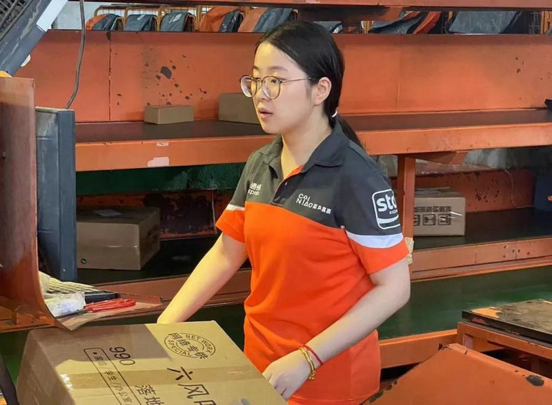 电商巨头抢占城镇市场 物流不再是拦路虎