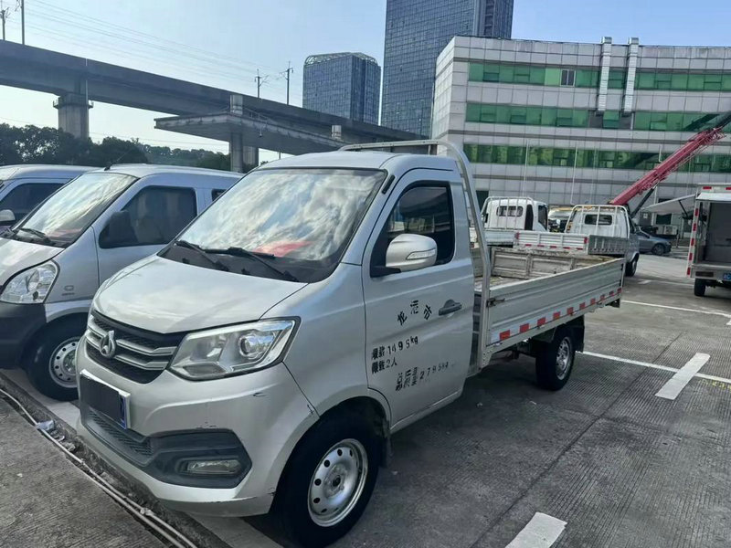 快递业持续保持中高速增长