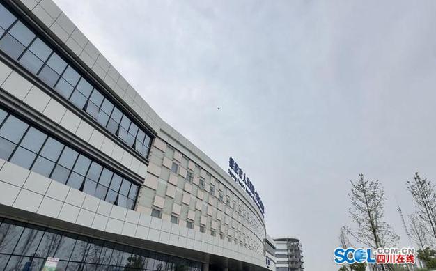 精简审批 提升服务