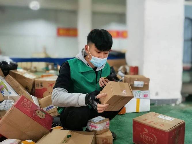 越来越有科技范和绿色范的中国快递